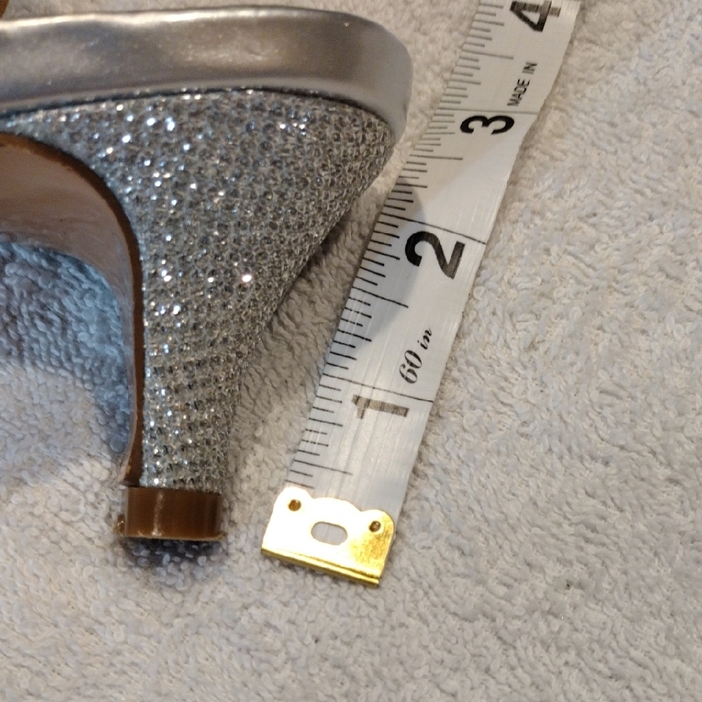 Alfani women Elegant and Chic Glittering Silver Sandals - Picture 7 of 7